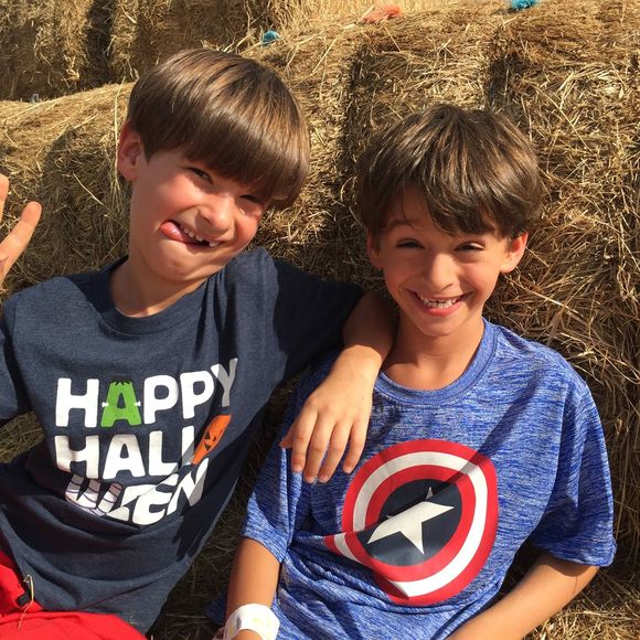 Meet your Posher, Tracey - Picture 1 of 2